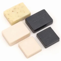 Bain Et Douche^Muji Barre nettoyante visage hydratante vegan  format voyage