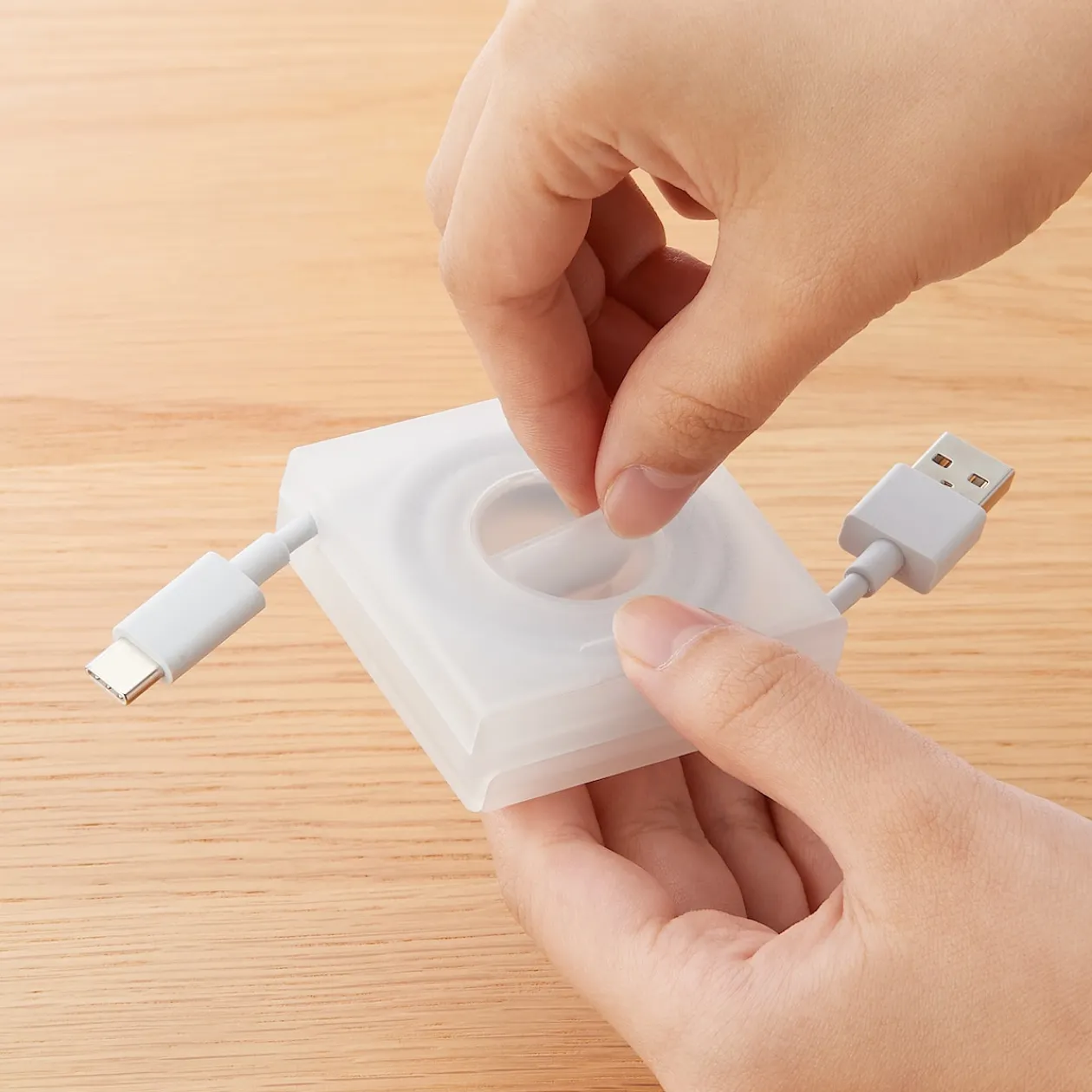 Fournitures De Bureau|Accessoires De Voyage^Muji Range câble support smartphone en polypropylène