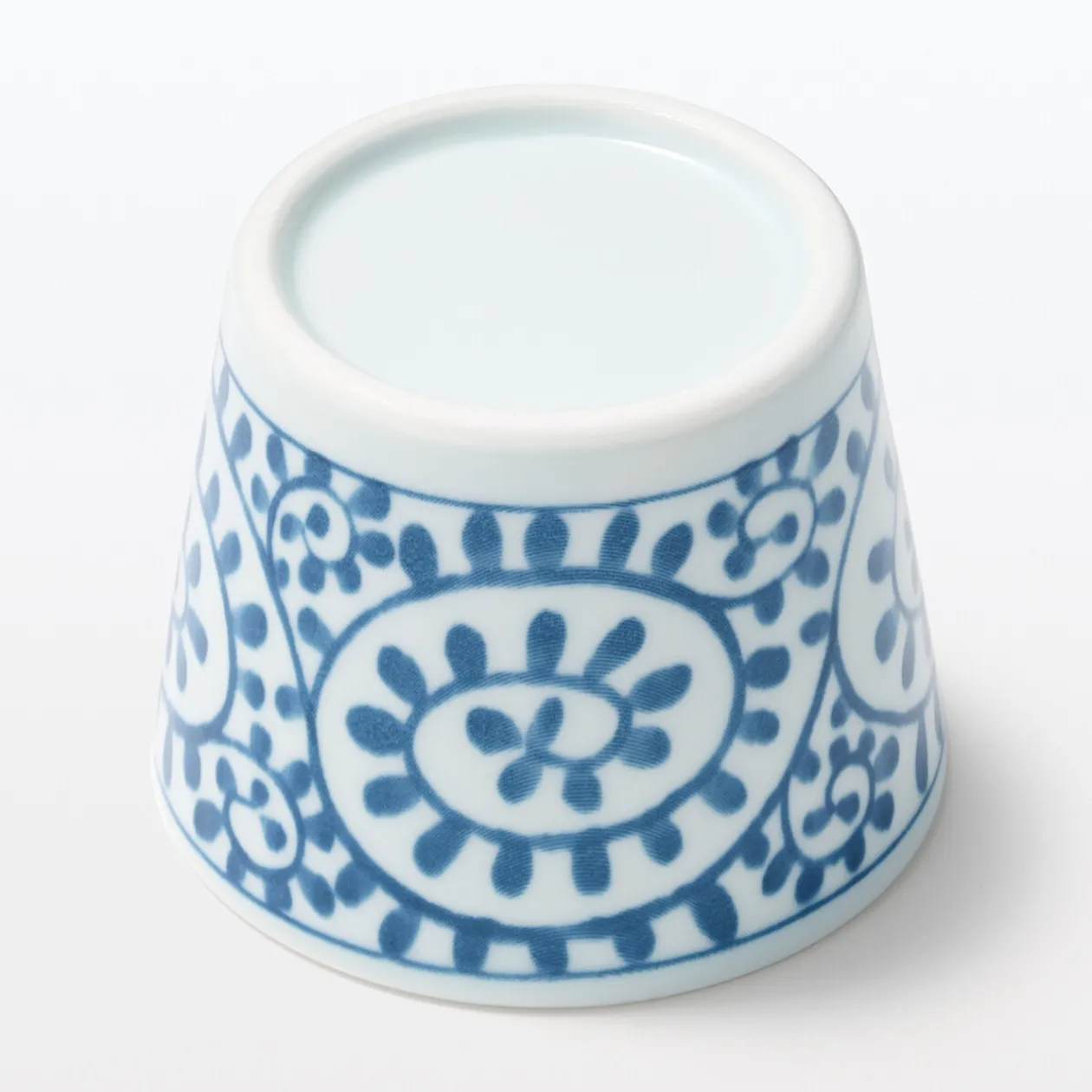 Vaisselle^Muji Tasse à saké en porcelaine Hasami - Motif arabesque